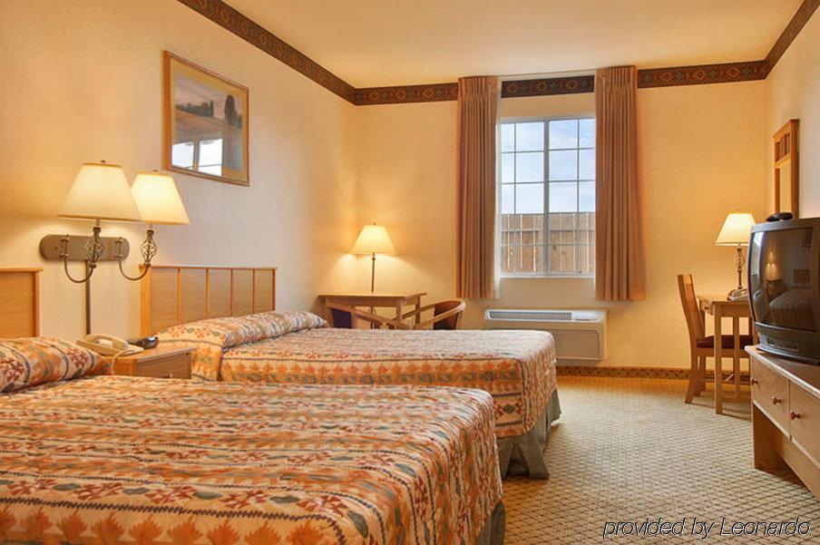 The Inn At Rolling Hills Casino & Resort Corning Δωμάτιο φωτογραφία
