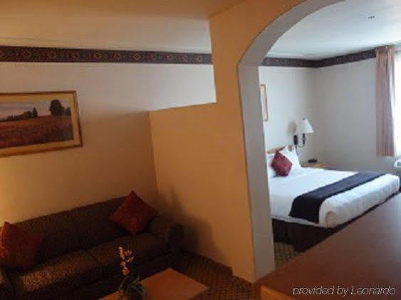 The Inn At Rolling Hills Casino & Resort Corning Εξωτερικό φωτογραφία
